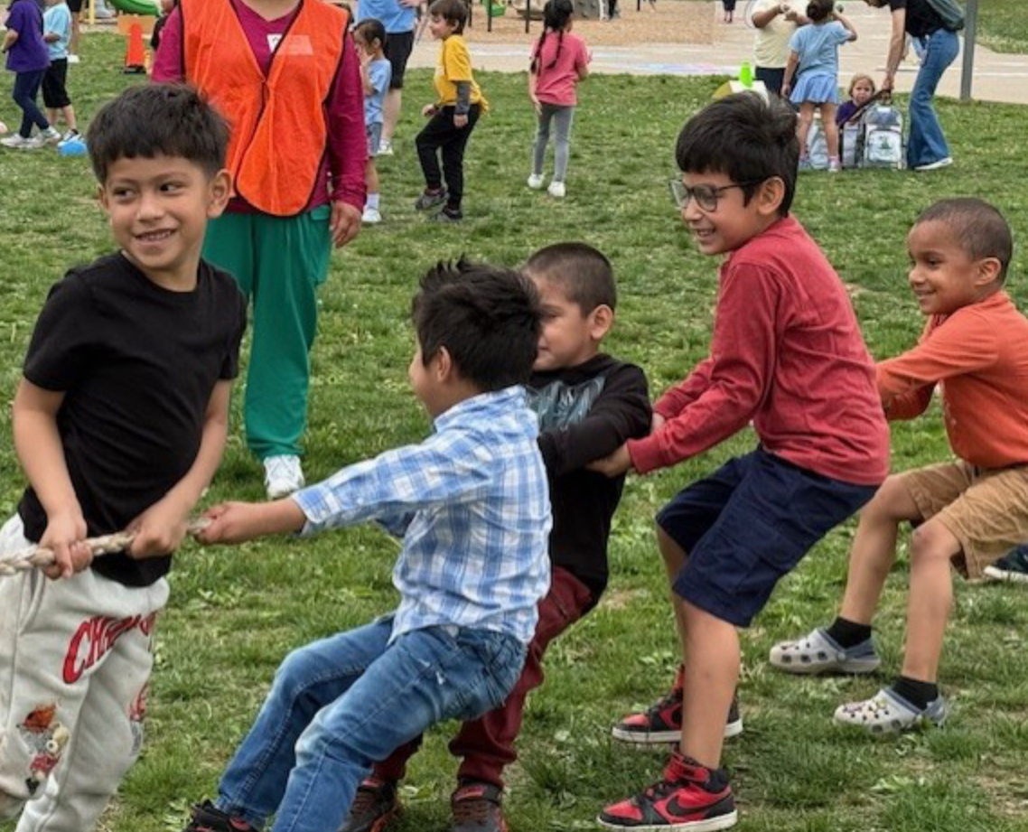 Students pulling on rope